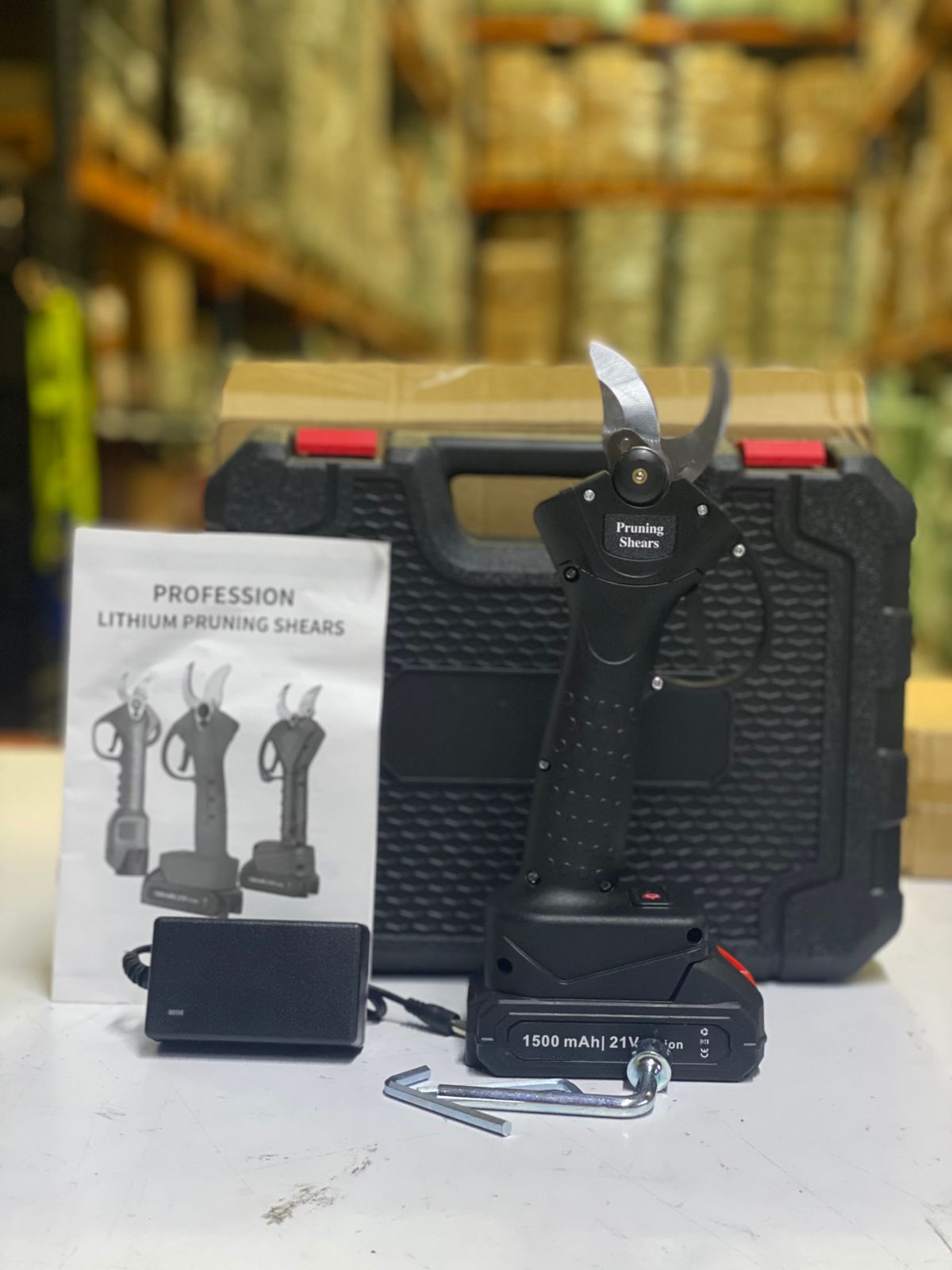 Miniatura 2 de PODADORA O TIJERA ELECTRICA